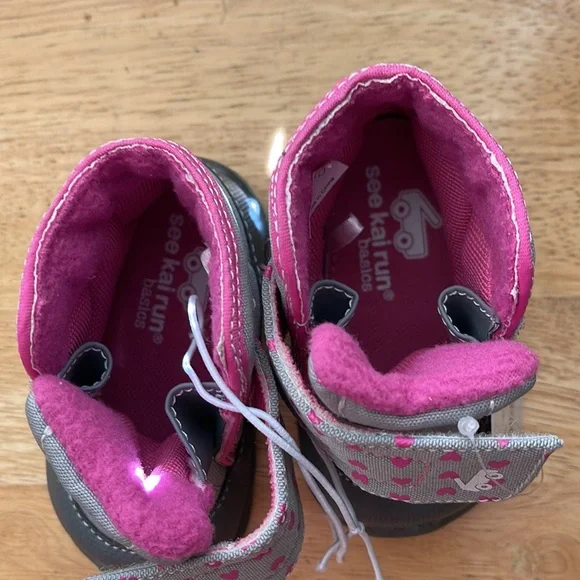 NWT Gray pink little girl baby boots - Picture 3 of 8